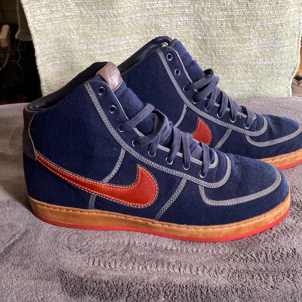 Nike Dunk High in wool and leather